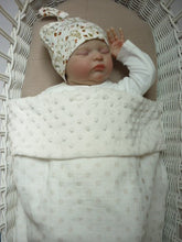 Afbeelding in Gallery-weergave laden, Deken Kinderwagen Cottonsoft Gold Dots Ecru
