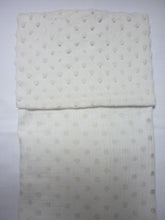 Afbeelding in Gallery-weergave laden, Deken Kinderwagen Cottonsoft Gold Dots Ecru
