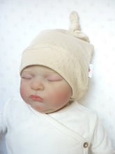 Afbeelding in Gallery-weergave laden, Set New Born Knoopmutsjes Eendjes en Beige
